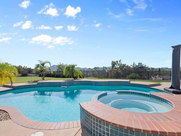 15458 Harrow Lane, Poway CA 92064