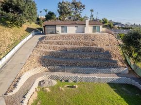 8366 Sunview Drive, El Cajon CA 92021