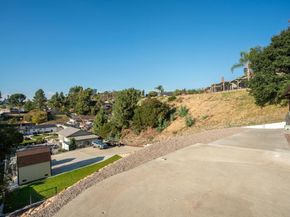 8366 Sunview Drive, El Cajon CA 92021