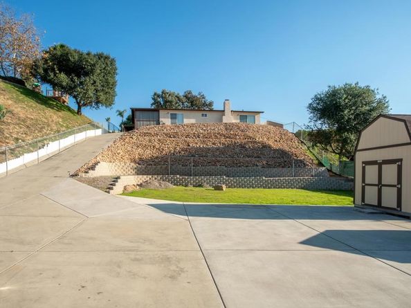 8366 Sunview Drive, El Cajon CA 92021