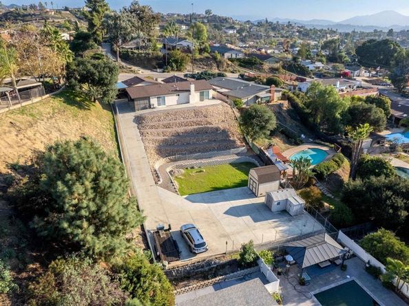 8366 Sunview Drive, El Cajon CA 92021