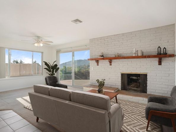 8366 Sunview Drive, El Cajon CA 92021