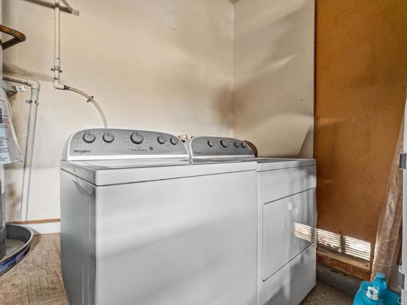 215 Henrietta Ct, San Diego CA 92114