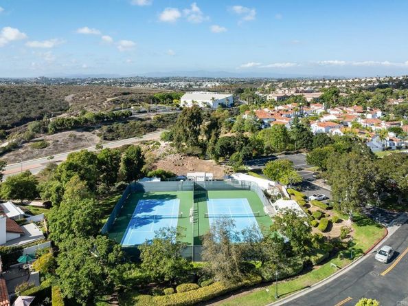 4763 Galicia Way, Oceanside CA 92056