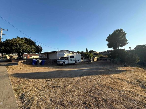 2220 Rachael Avenue, National City CA 91950