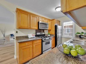 5511 Adelaide Avenue 27, San Diego CA 92115