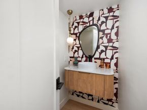 4252 Don Jose Dr, Los Angeles CA 90008