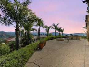 164 Dawn View Way, El Cajon CA 92021