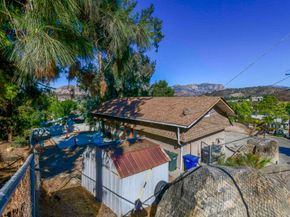 9518 Cypress St, Lakeside CA 92040