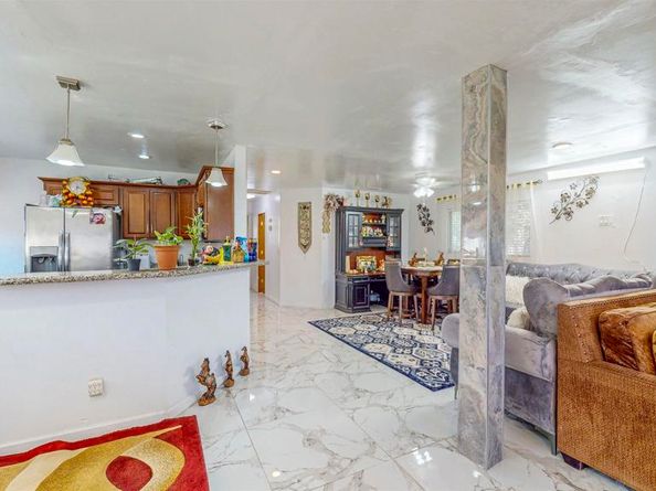 9518 Cypress St, Lakeside CA 92040