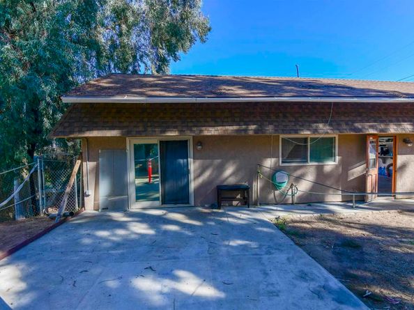 9518 Cypress St, Lakeside CA 92040