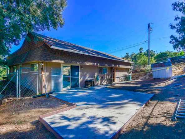 9518 Cypress St, Lakeside CA 92040