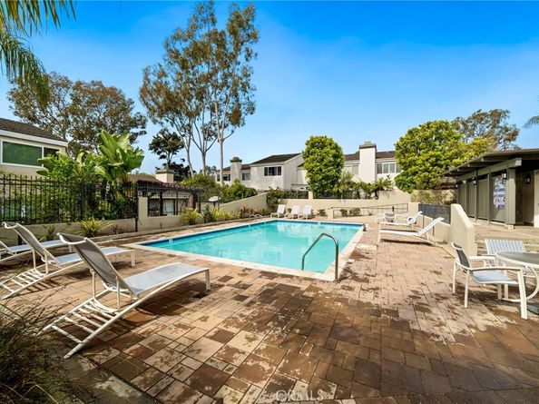 19811 Deep Harbor Dr, Huntington Beach CA 92648