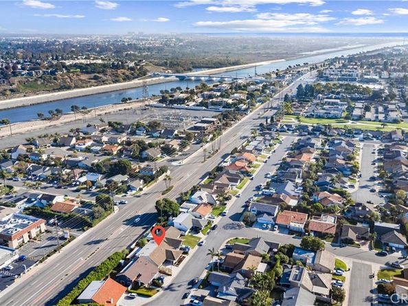 21052 Amberwick Lane, Huntington Beach CA 92646