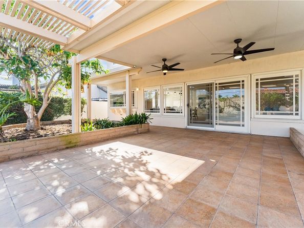 21052 Amberwick Lane, Huntington Beach CA 92646