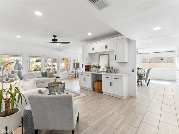 21052 Amberwick Lane, Huntington Beach CA 92646