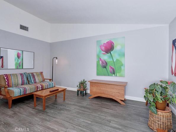 23294 Orange, 1, Lake Forest CA 92630