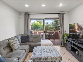 2507 E 15th St. 218, Long Beach CA 90804