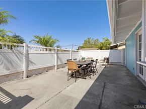 3162 Yellowtail Dr., Rossmoor CA 90720