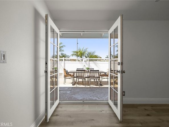 3162 Yellowtail Dr., Rossmoor CA 90720