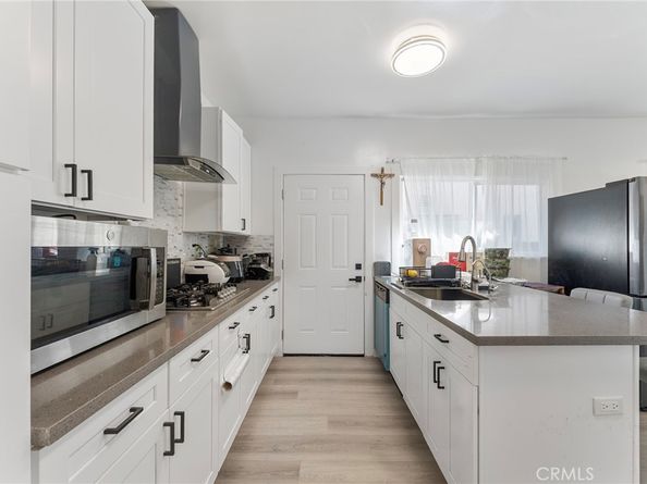 1612 1612 1/2 S Berendo Street, Los Angeles CA 90006