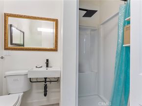 1612 1612 1/2 S Berendo Street, Los Angeles CA 90006
