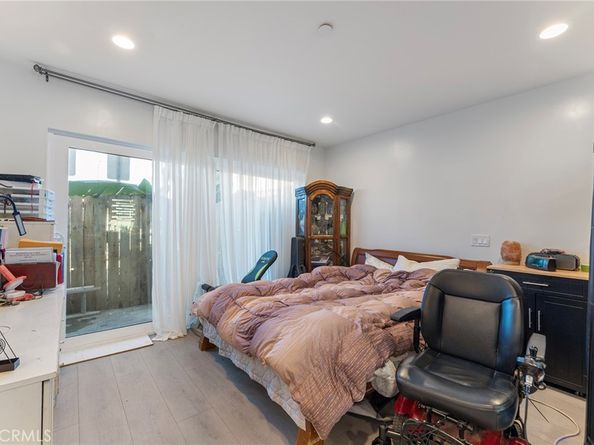 1612 1612 1/2 S Berendo Street, Los Angeles CA 90006