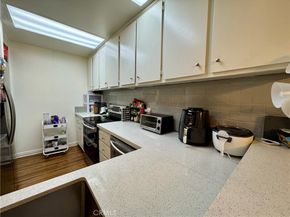 7202 Marina Pacifica S, Long Beach CA 90803