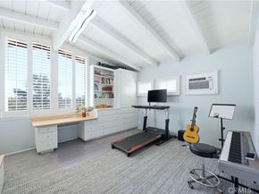 267 Nieto Avenue, Long Beach CA 90803