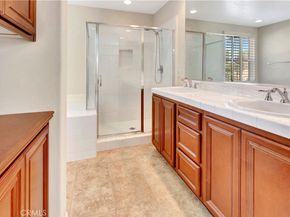 10 Rutherford, Irvine CA 92602