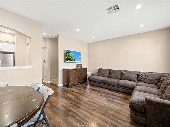 142 Hedge Bloom, Irvine CA 92618
