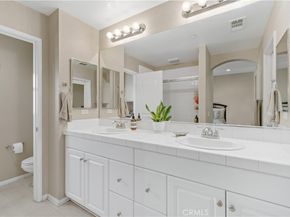 142 Hedge Bloom, Irvine CA 92618