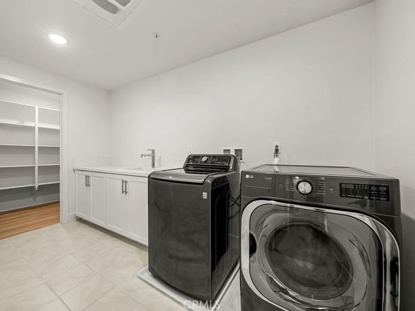 2091 Flight Way, Tustin CA 92782