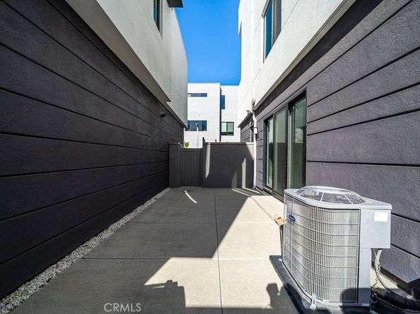 2091 Flight Way, Tustin CA 92782