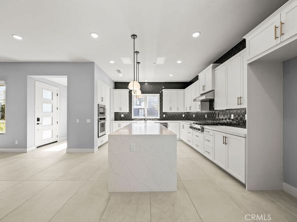2091 Flight Way, Tustin CA 92782