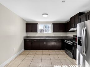 8711 Mckinley Place, Los Angeles CA 90002