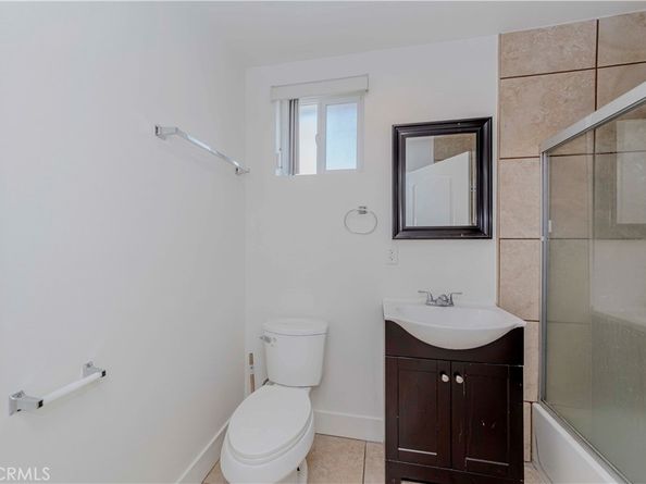 8711 Mckinley Place, Los Angeles CA 90002