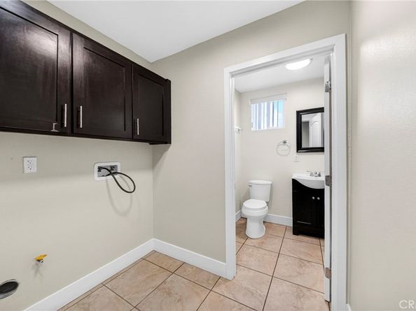 8711 Mckinley Place, Los Angeles CA 90002