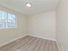 8711 Mckinley Place, Los Angeles CA 90002