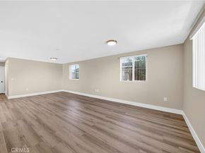 8711 Mckinley Place, Los Angeles CA 90002