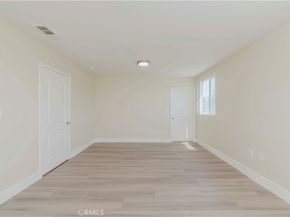 8711 Mckinley Place, Los Angeles CA 90002