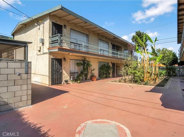 1518 E Artesia, Long Beach CA 90805