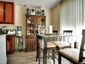 1518 E Artesia, Long Beach CA 90805