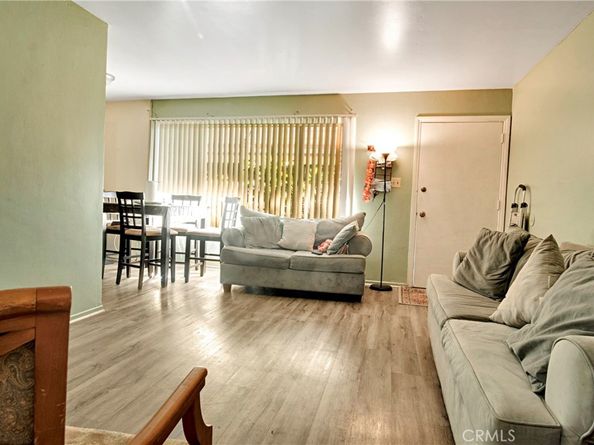 1518 E Artesia, Long Beach CA 90805