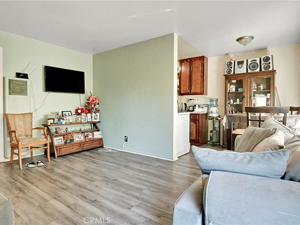 1518 E Artesia, Long Beach CA 90805