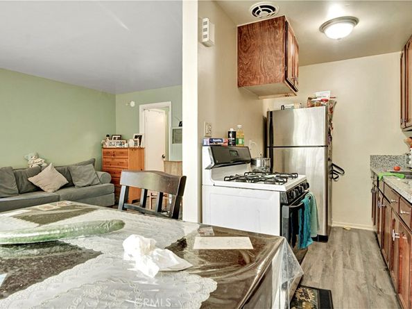 1518 E Artesia, Long Beach CA 90805