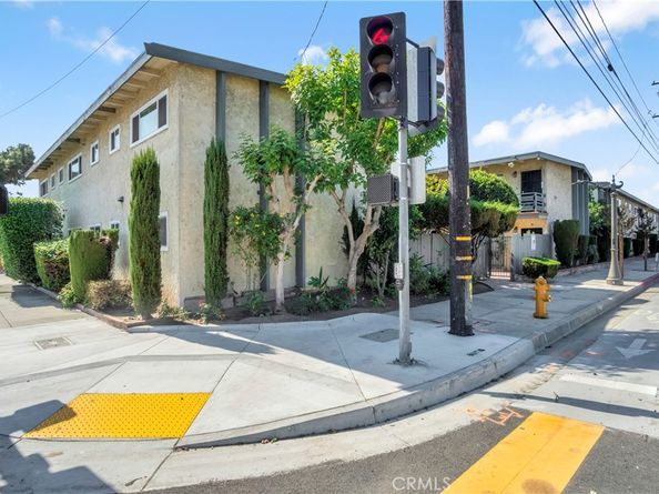 1518 E Artesia, Long Beach CA 90805