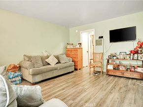 1518 E Artesia, Long Beach CA 90805