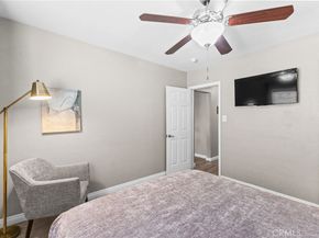 11521 Inglewood Avenue, Hawthorne CA 90250