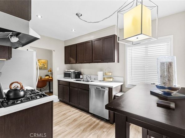 11521 Inglewood Avenue, Hawthorne CA 90250